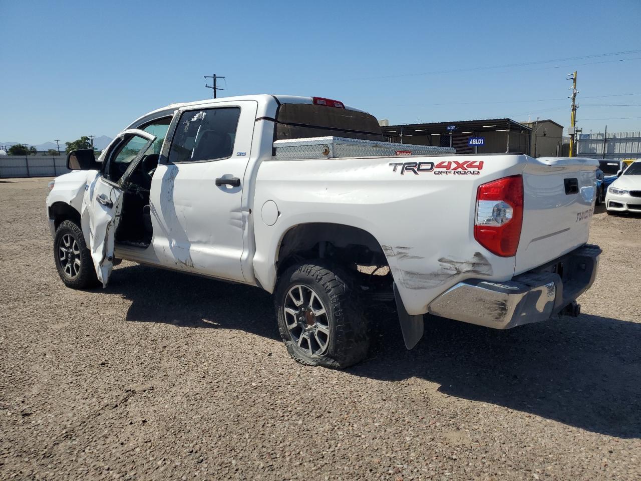 2018 Toyota Tundra Crewmax Sr5 - Image 2