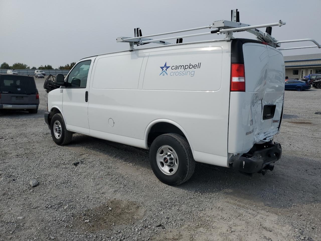 2024 GMC Savana G2500 - Фото 2