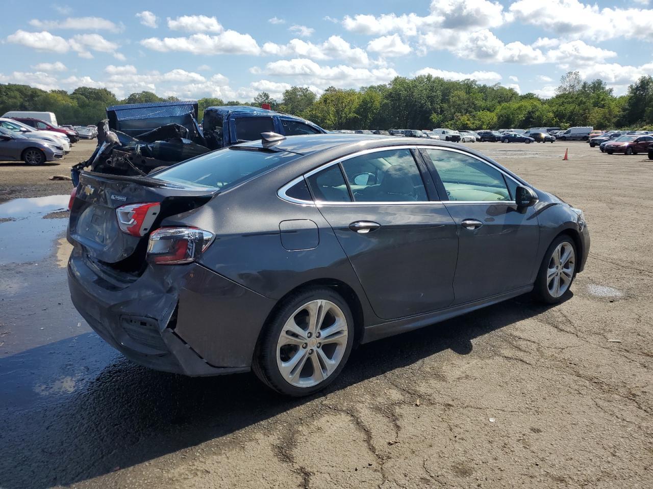 2016 Chevrolet Cruze Premier - Фото 3
