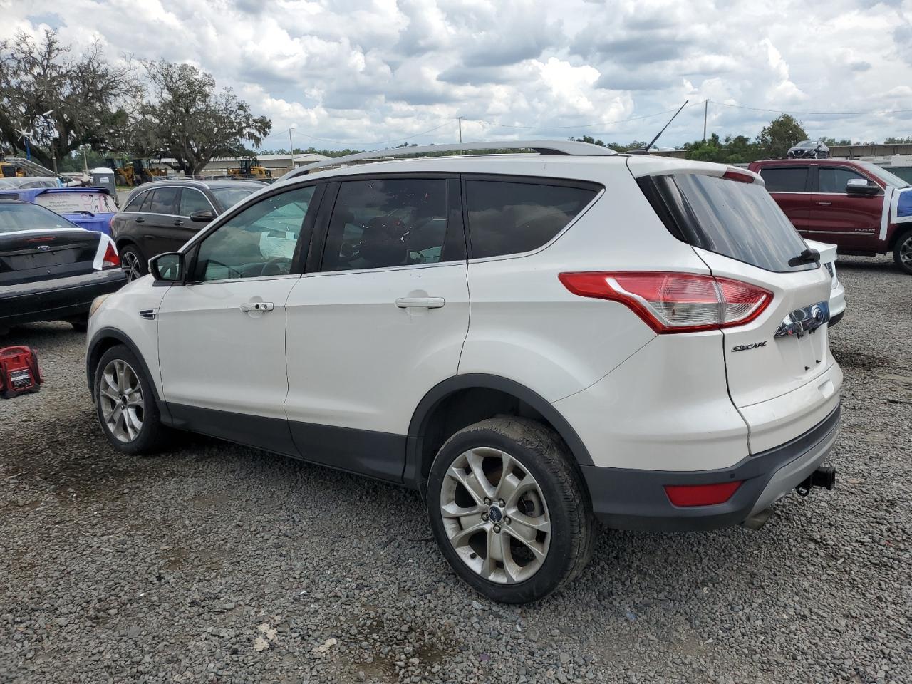 2016 Ford Escape Titanium - Фото 2