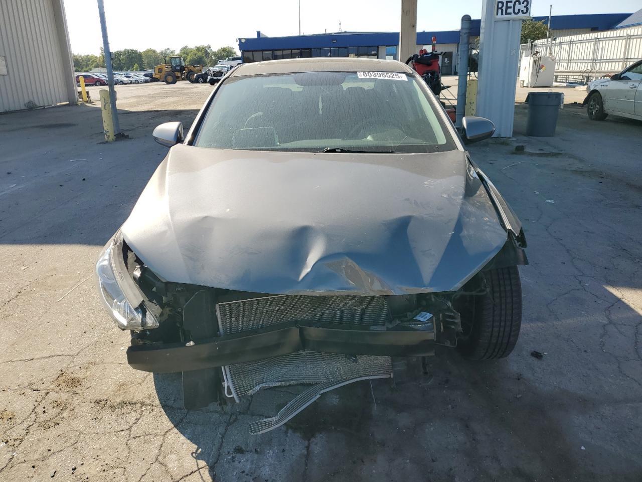 2018 Hyundai Elantra Sel - Image 5