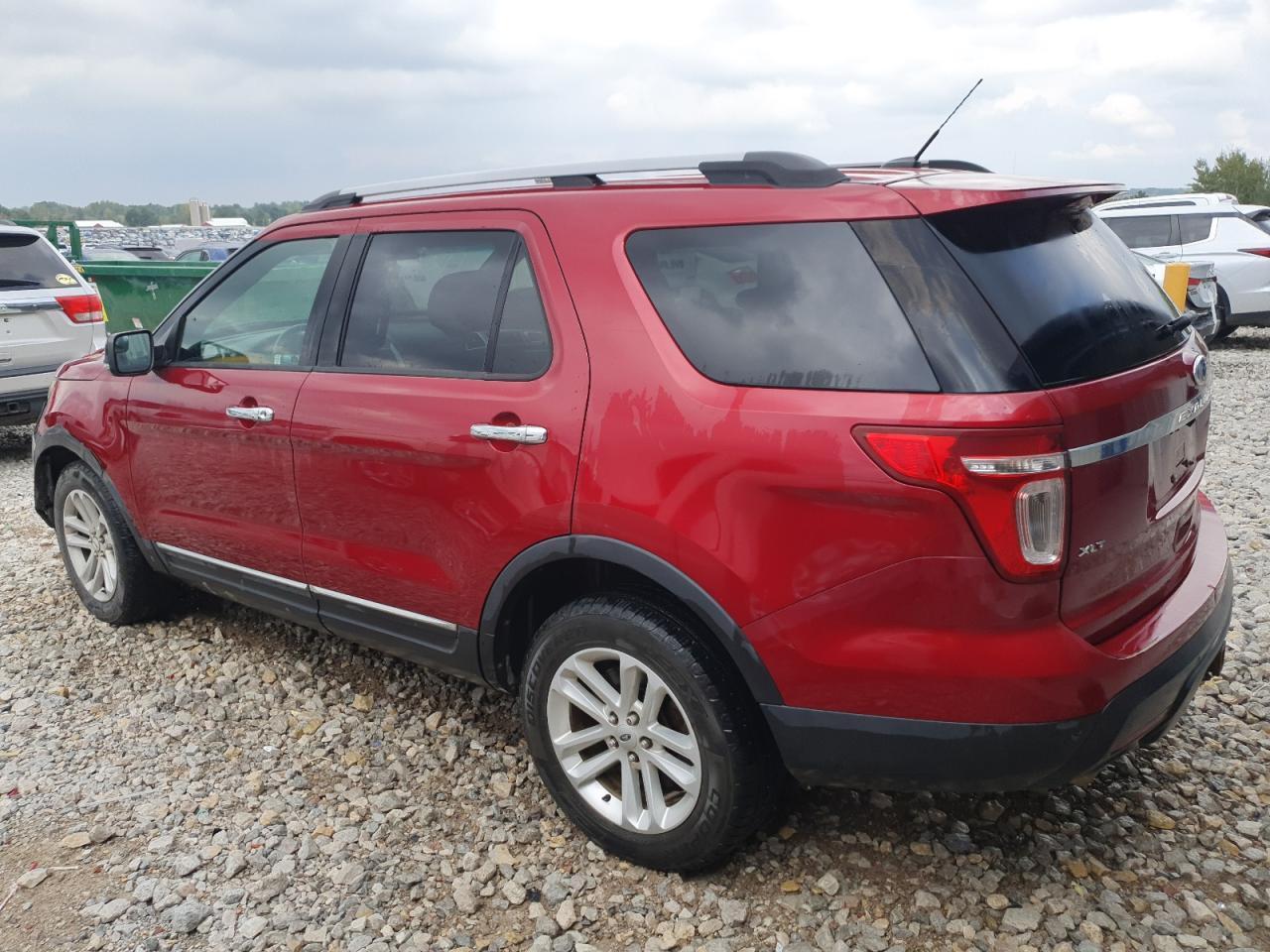 2015 Ford Explorer Xlt - Фото 2