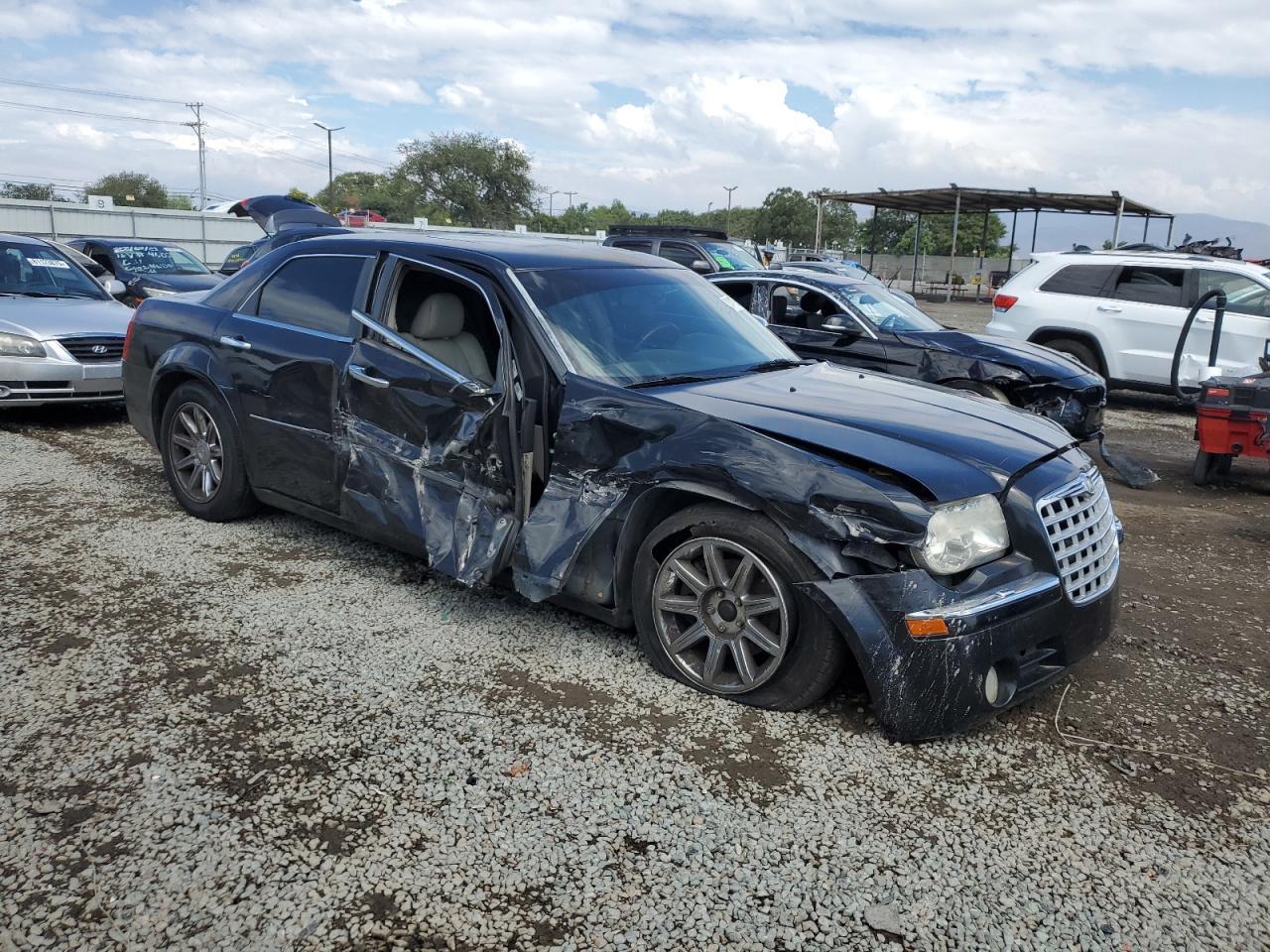 2005 Chrysler 300C - Фото 4