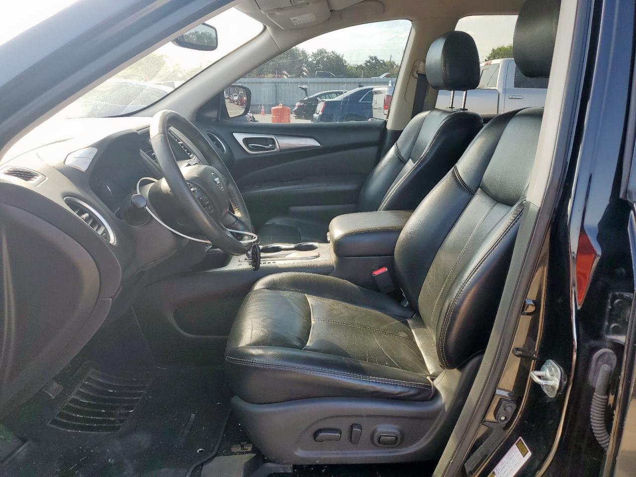 2018 Nissan Pathfinder S - Image 7