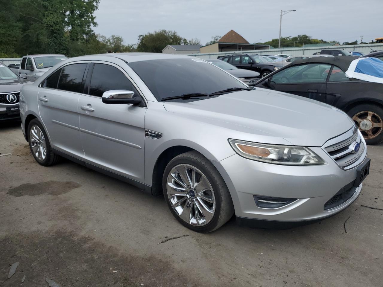 2012 Ford Taurus Limited - Image 4