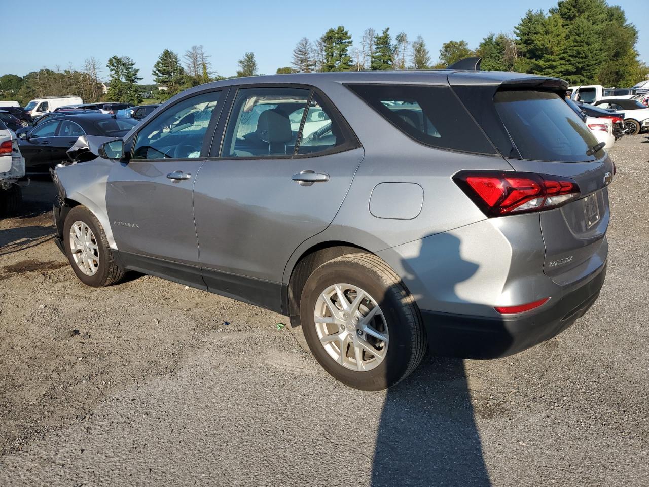 2024 Chevrolet Equinox Ls - Фото 2