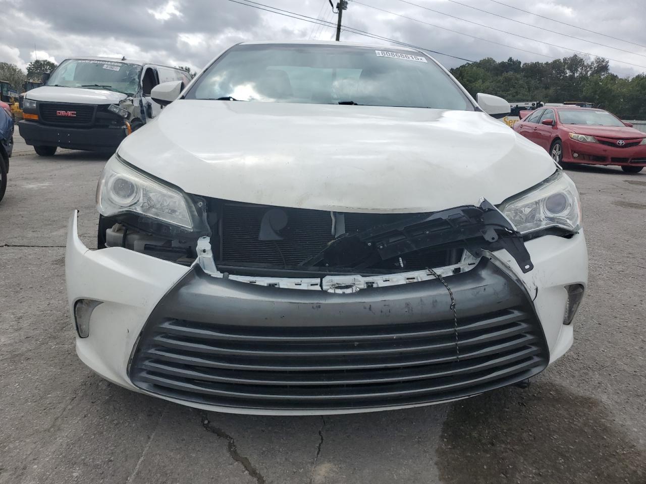 2016 Toyota Camry Le - Фото 5