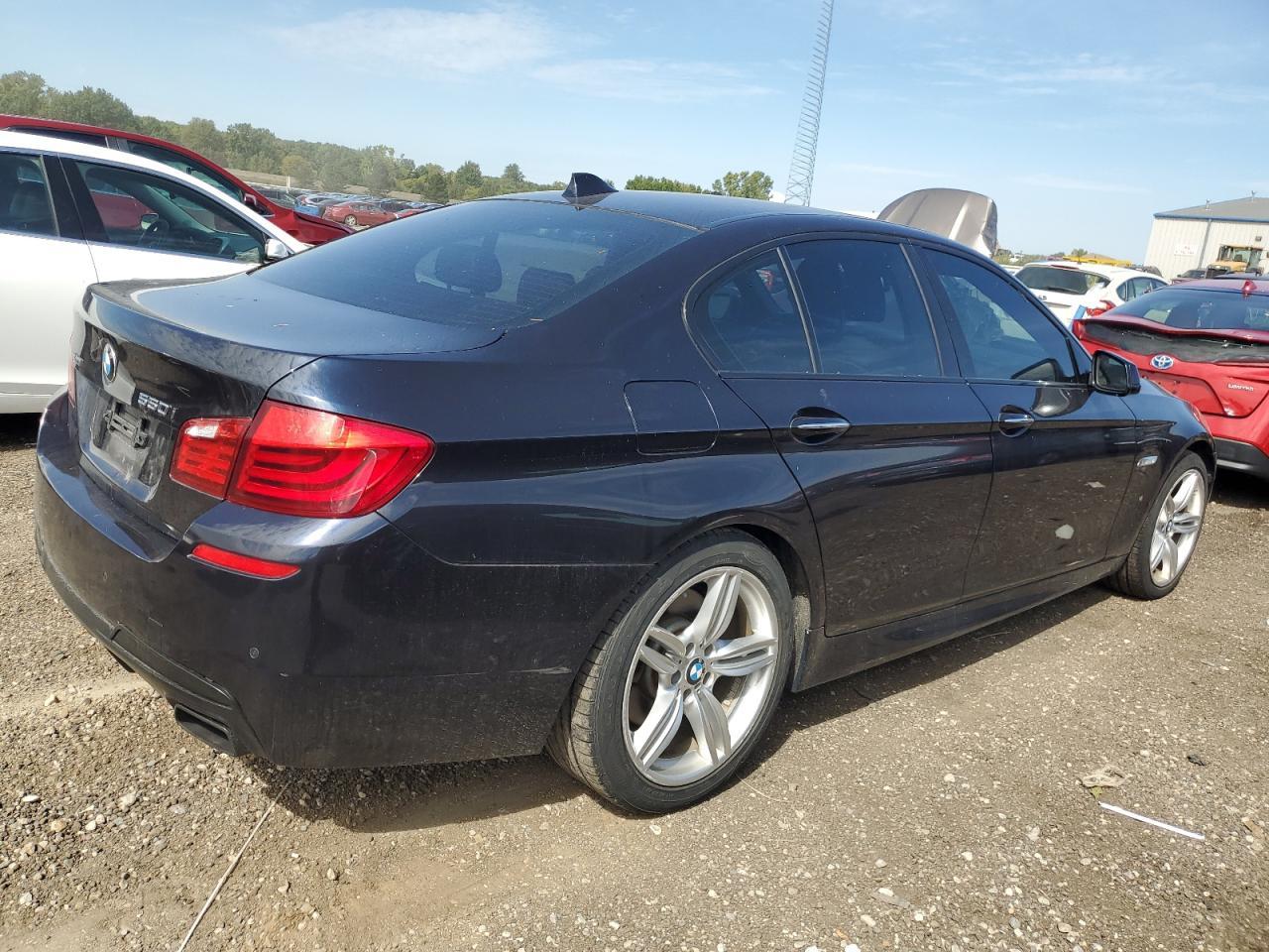 2013 BMW 550 Xi - Фото 3