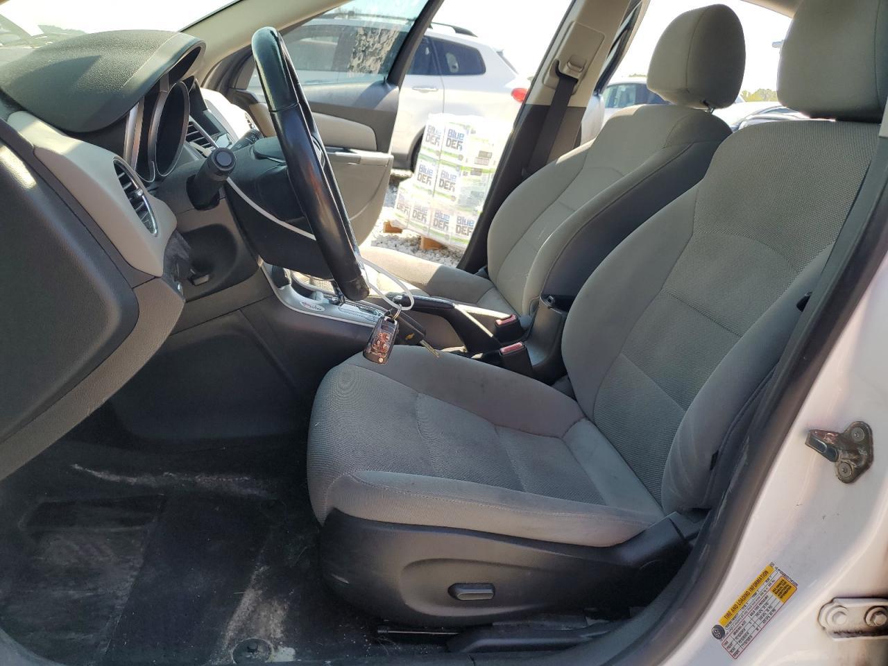 2013 Chevrolet Cruze Lt - Image 7