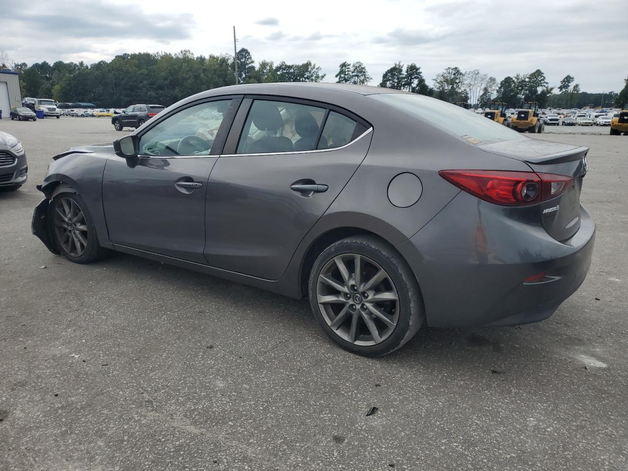 2018 Mazda 3 Touring - Фото 2