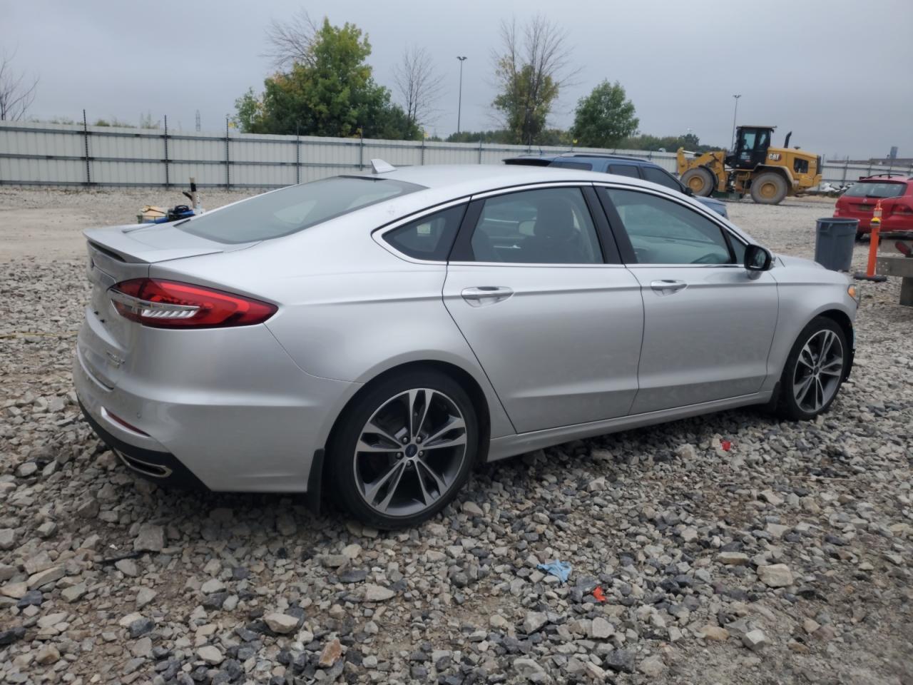 2019 Ford Fusion Titanium - Фото 3