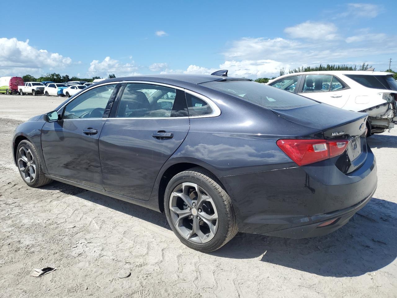 2023 Chevrolet Malibu Lt - Фото 2