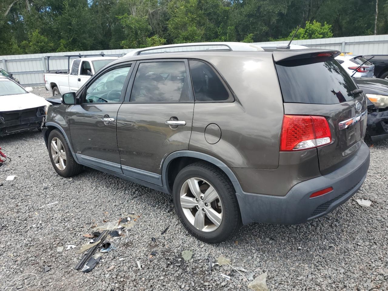 2013 Kia Sorento Ex - Image 2