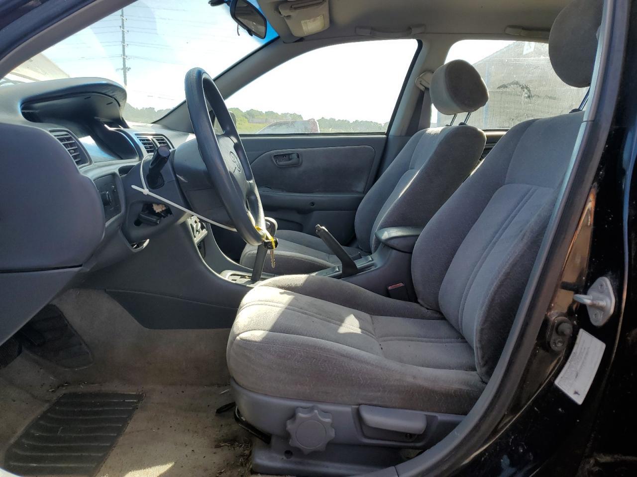 1999 Toyota Camry Ce - Image 7