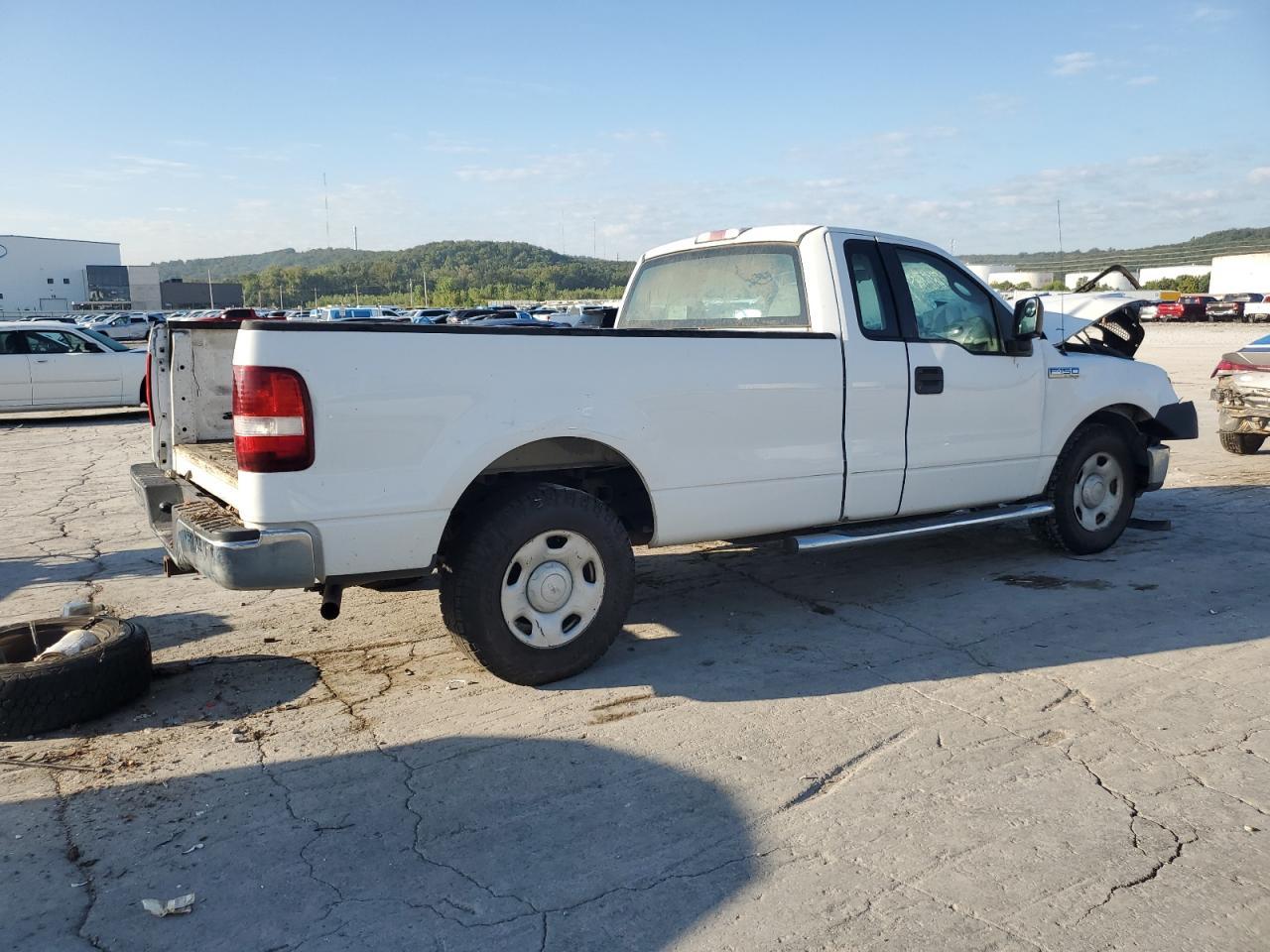 2005 Ford F150 - Image 3