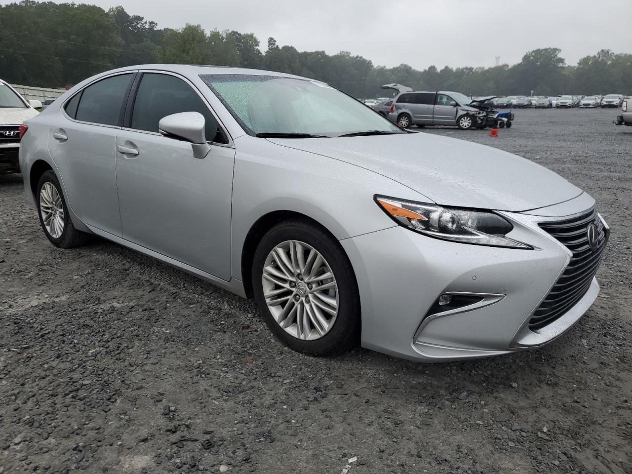 2017 Lexus Es 350 - Image 4