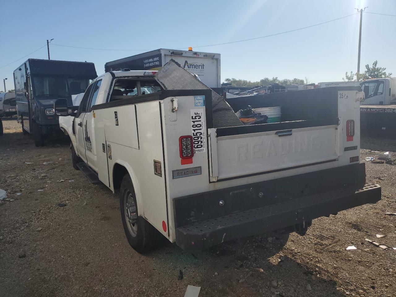 2022 Ford F250 Super Duty - Image 2