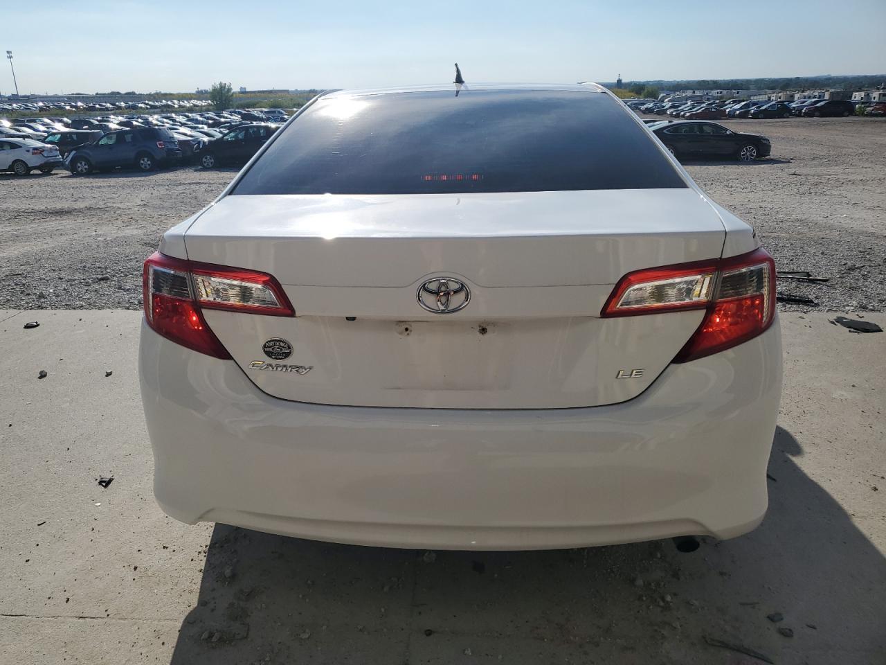 2014 Toyota Camry L - Фото 6