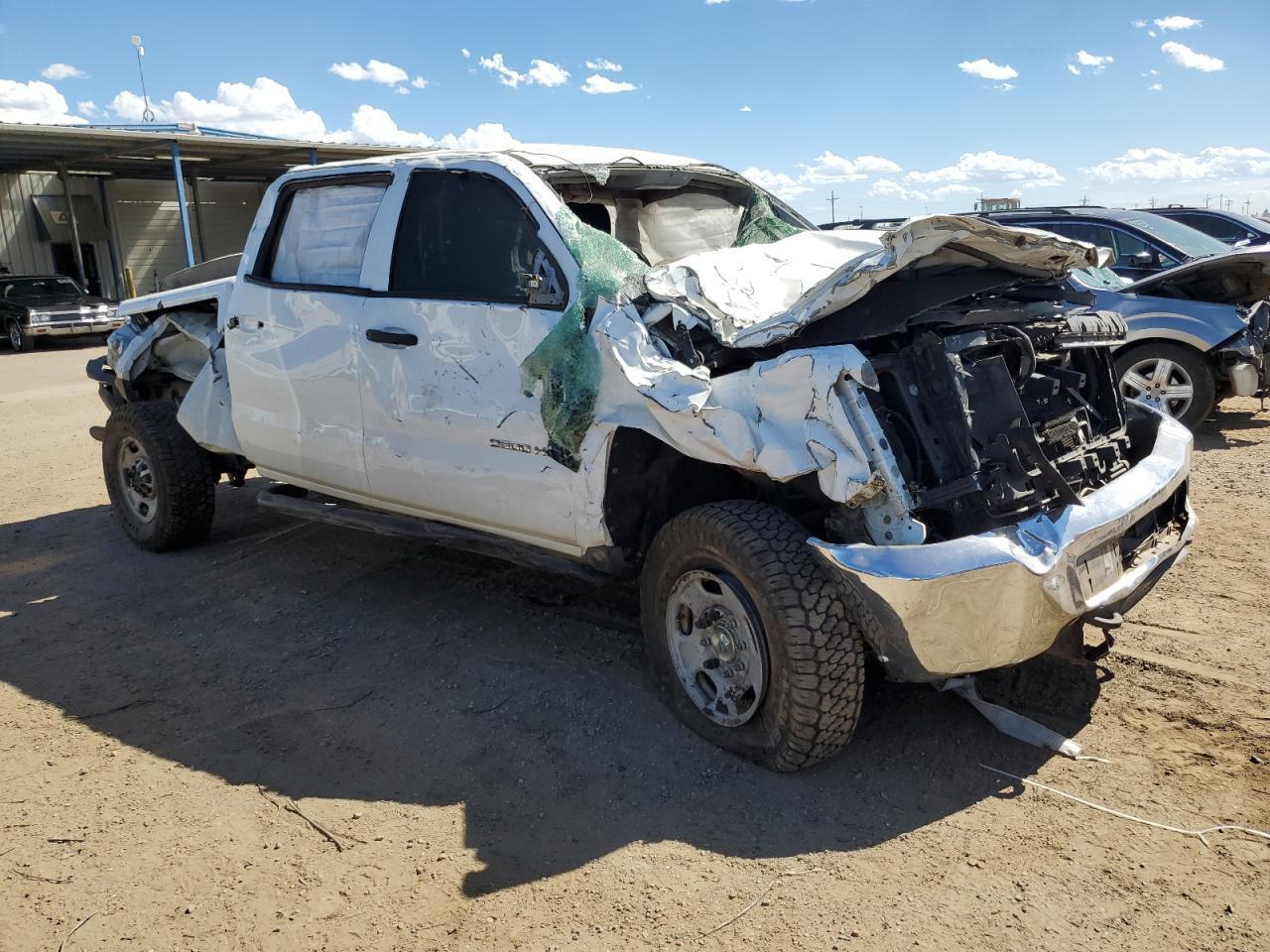 2015 Chevrolet Silverado K2500 Heavy Duty - Image 4