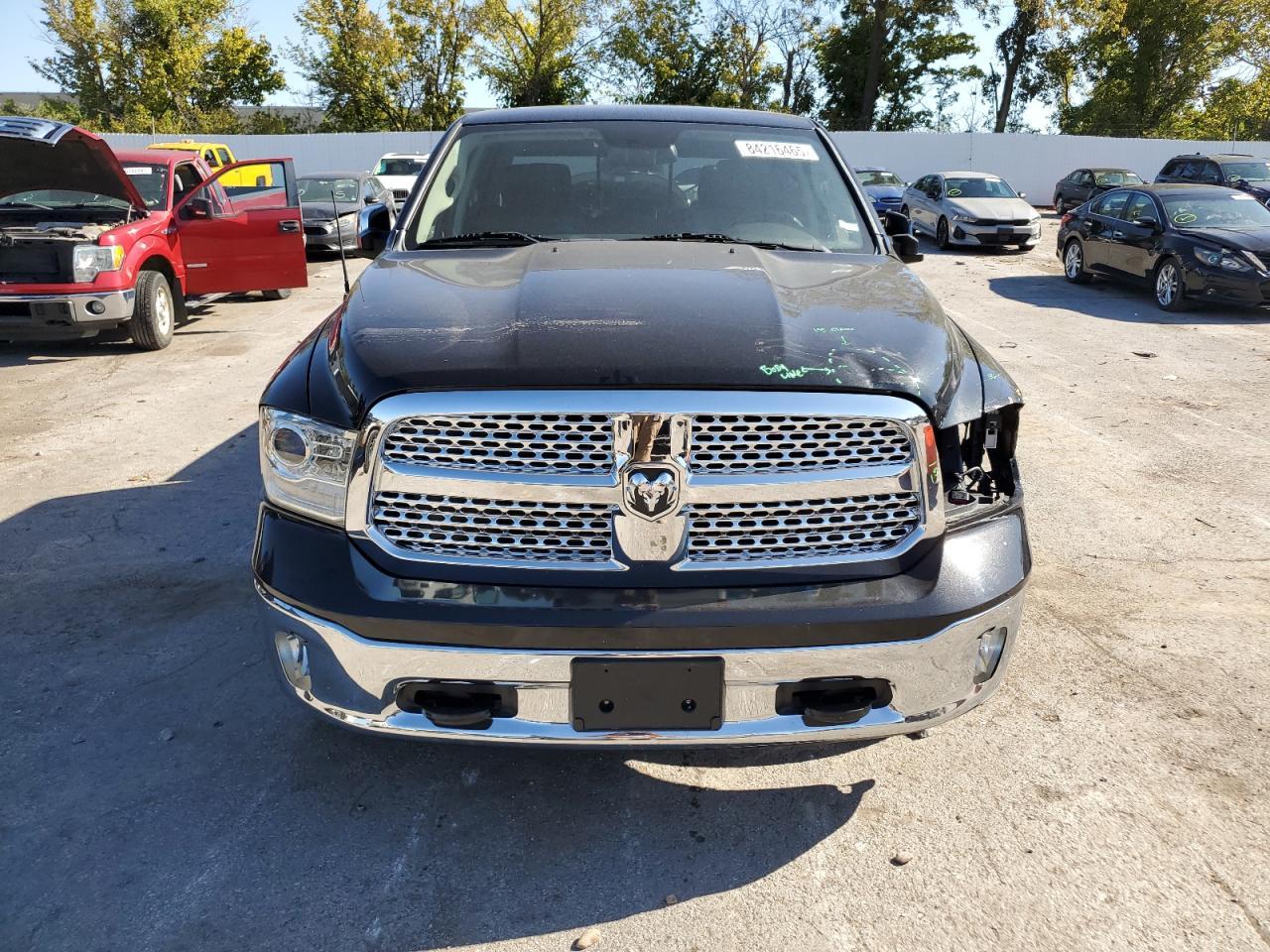2016 Ram 1500 Laramie - Image 5