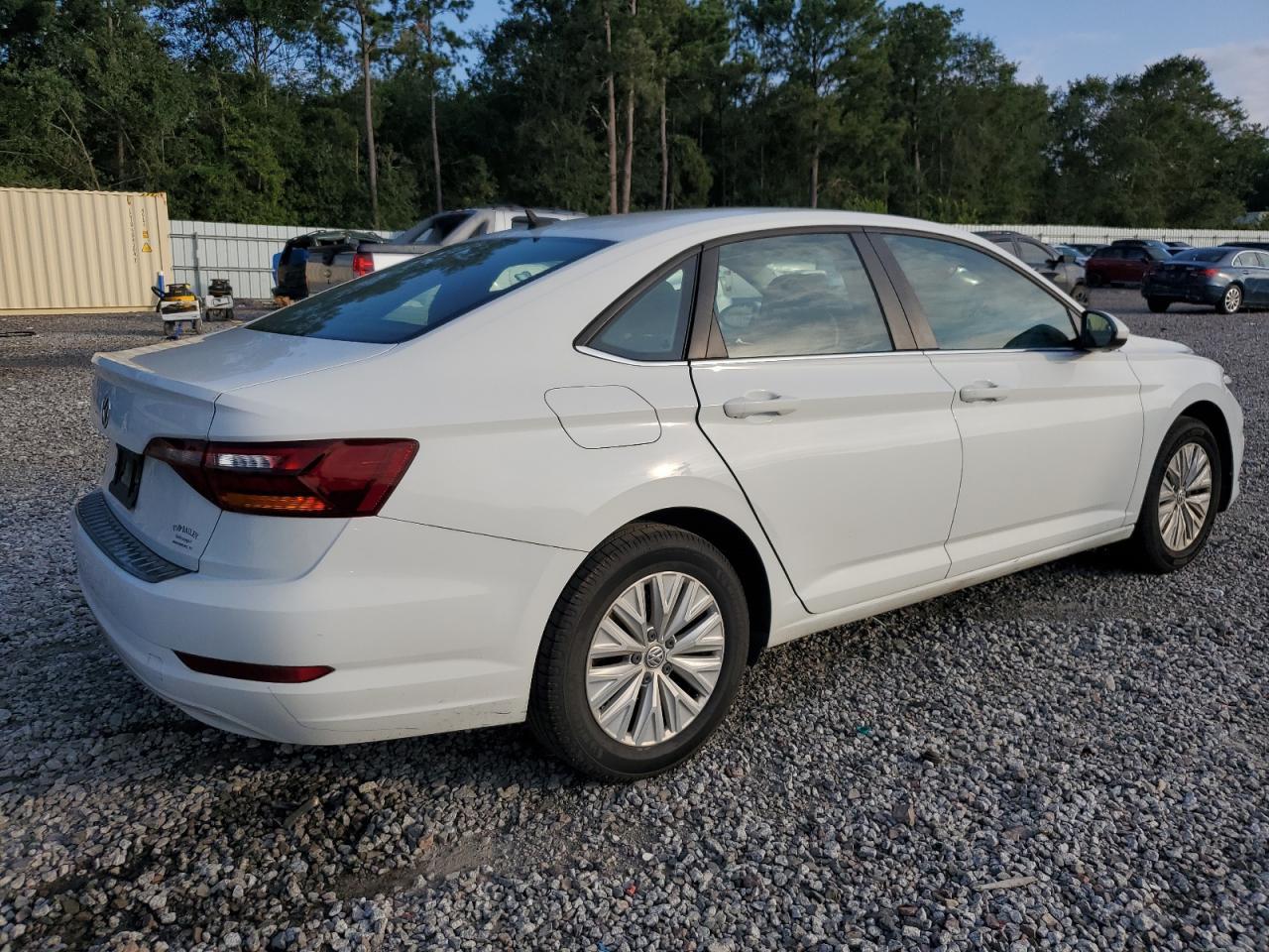 2019 Volkswagen Jetta S - Фото 3