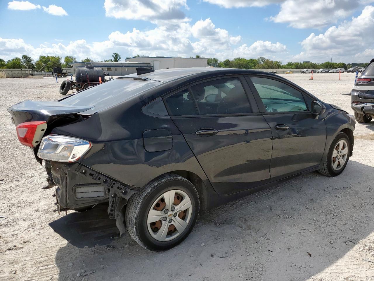 2016 Chevrolet Cruze Ls - Image 3
