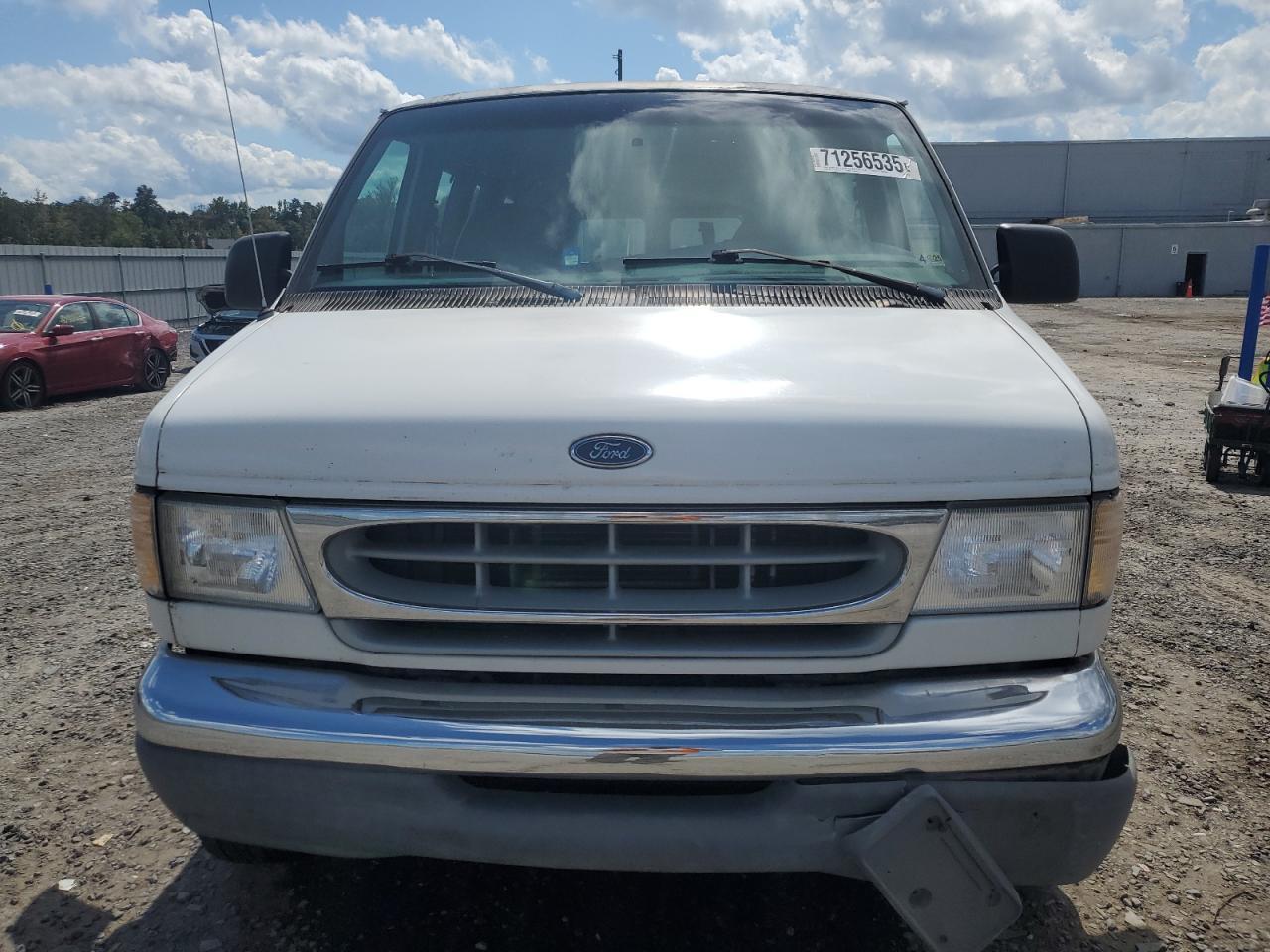 1999 Ford Econoline E350 Super Duty Wagon - Фото 5