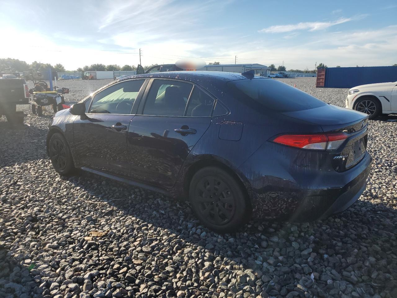 2021 Toyota Corolla Le - Фото 2
