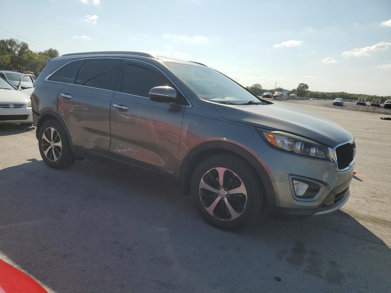 2016 Kia Sorento Ex - Image 4