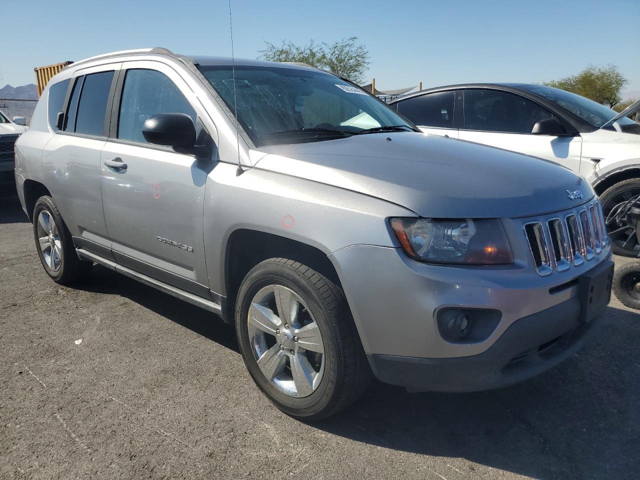 2016 Jeep Compass Sport - Фото 4