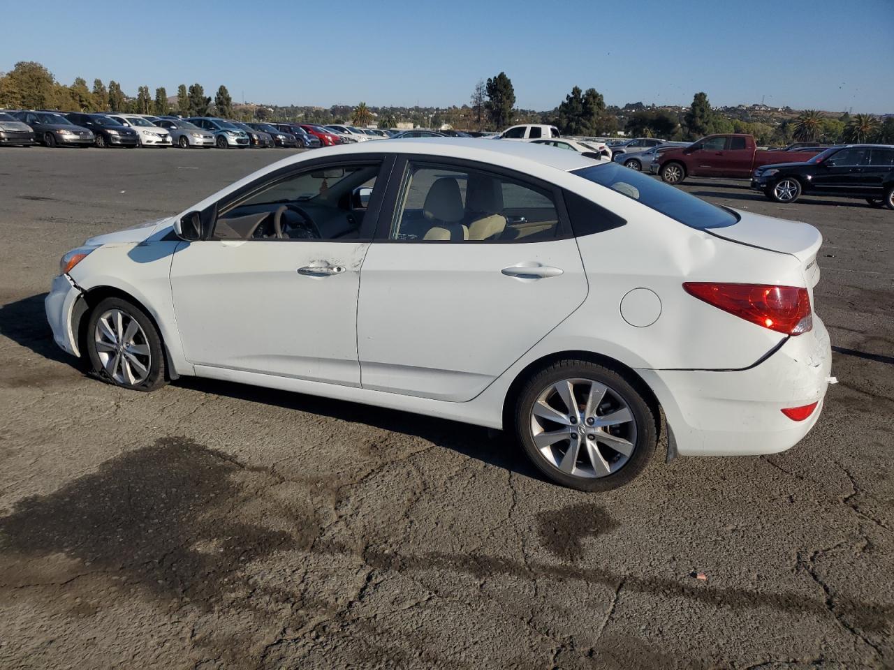 2014 Hyundai Accent Gls - Фото 2