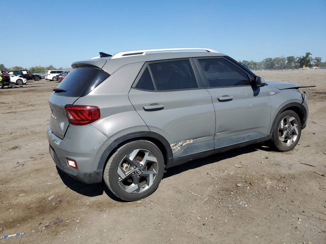 2022 Hyundai Venue Sel - Фото 3