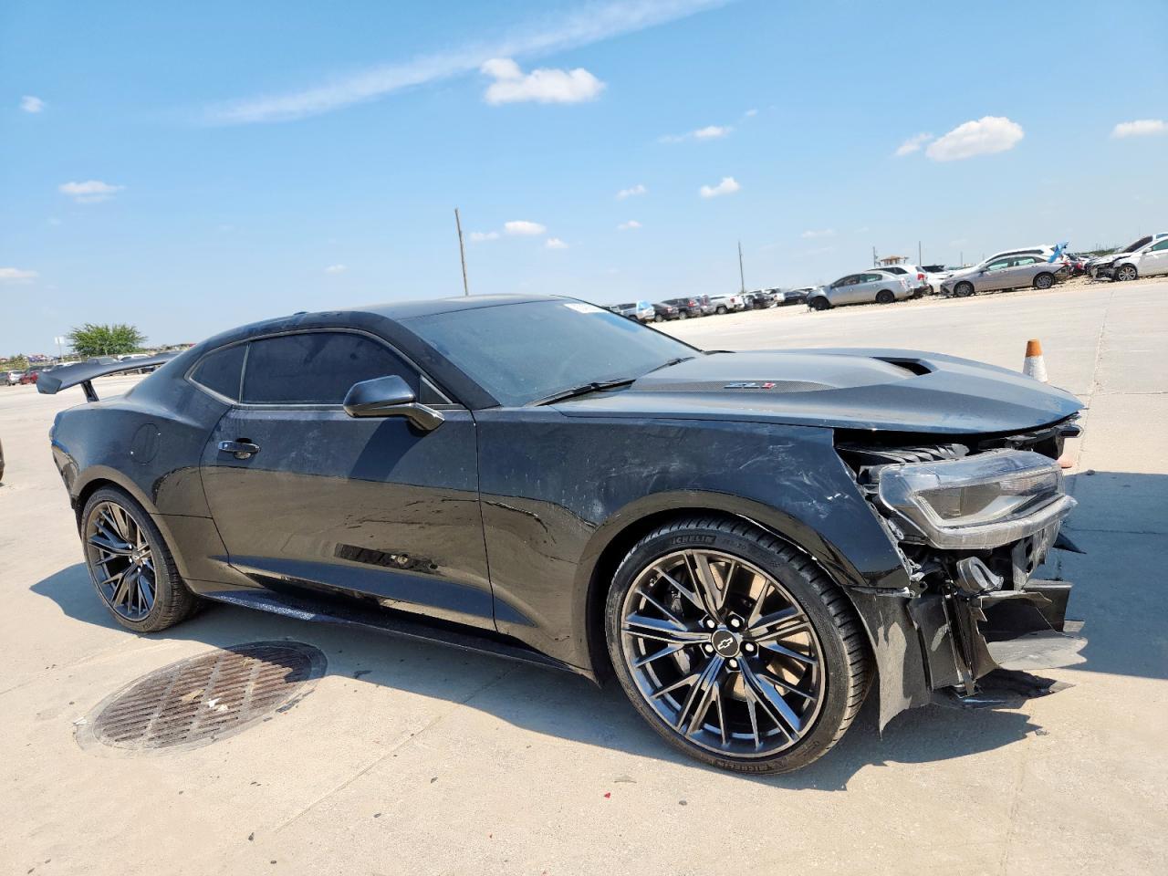 2022 Chevrolet Camaro Zl1 - Фото 4