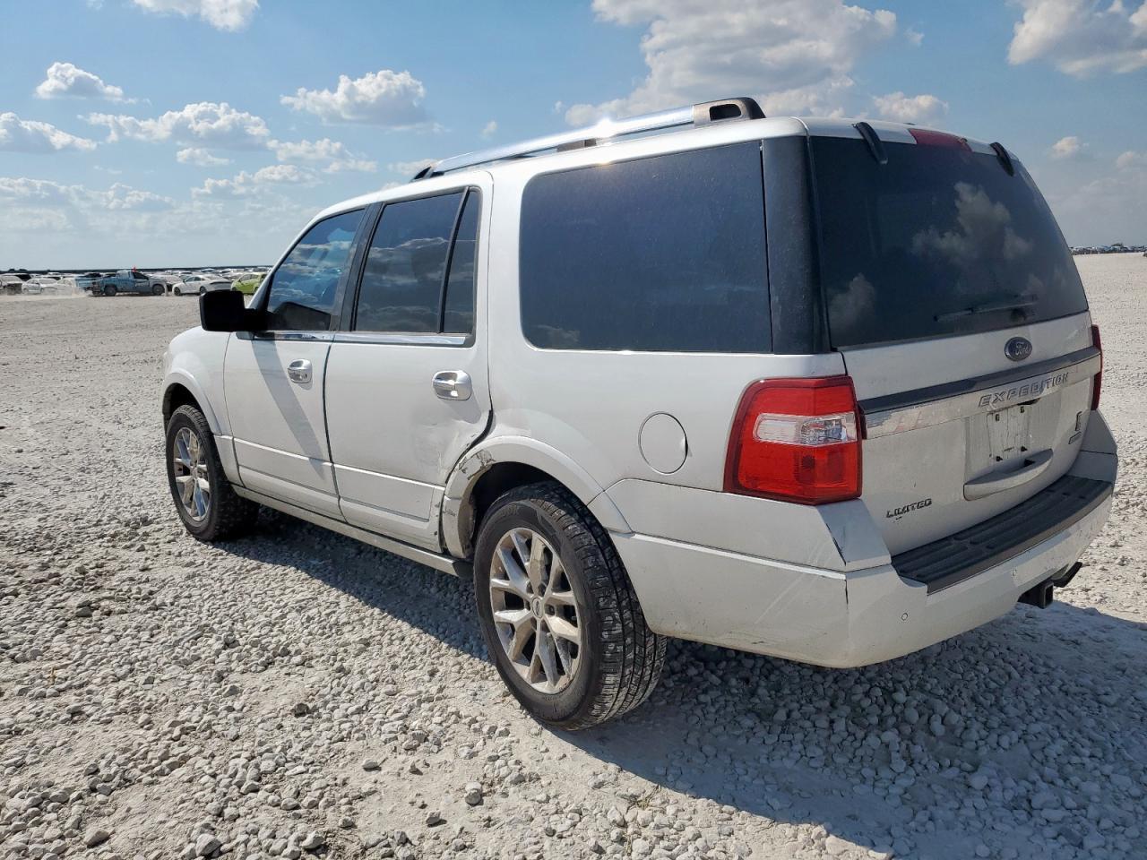 2016 Ford Expedition Limited - Image 2
