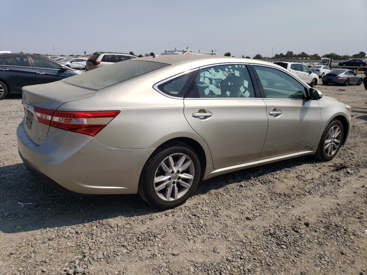 2015 Toyota Avalon Xle - Image 3