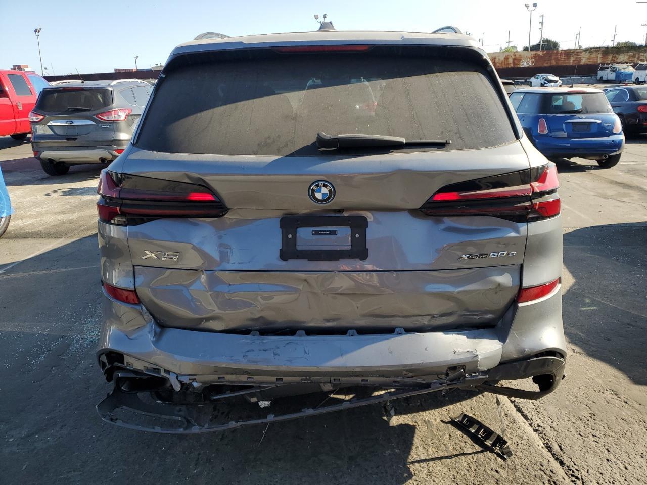 2024 BMW X5 xDrive50E - Image 6