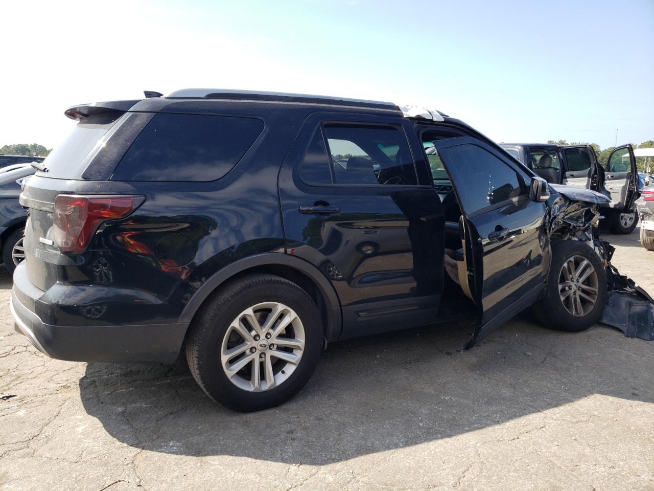 2016 Ford Explorer Xlt - Фото 3