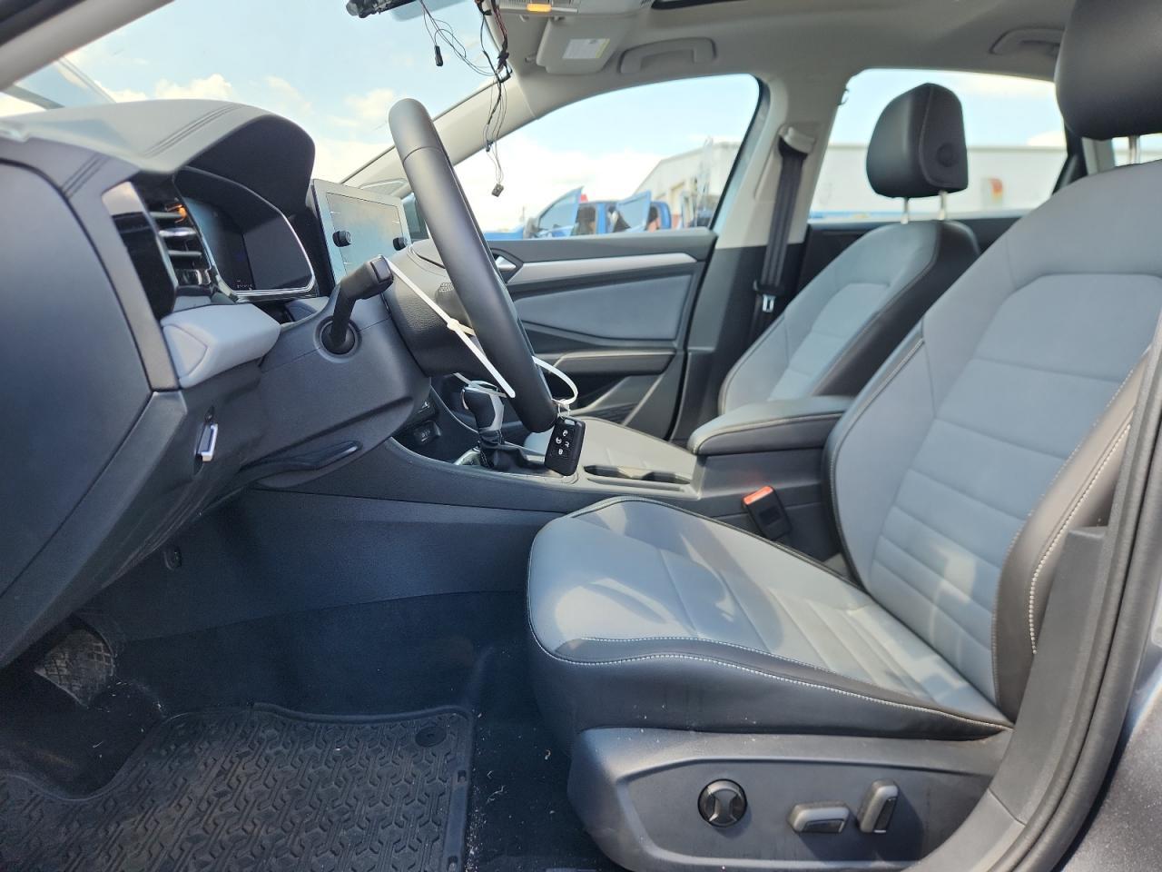 2025 Volkswagen Jetta Se - Image 7