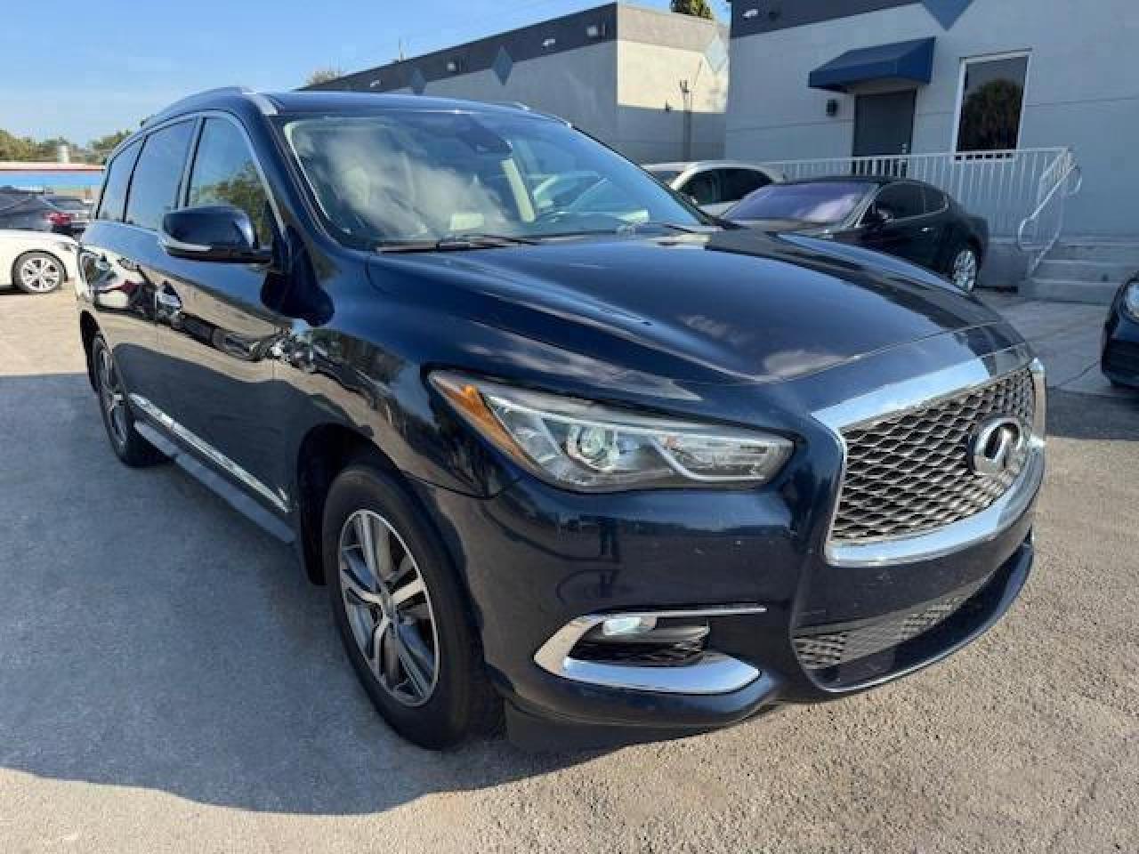 2019 Infiniti Qx60 Luxe - Image 4