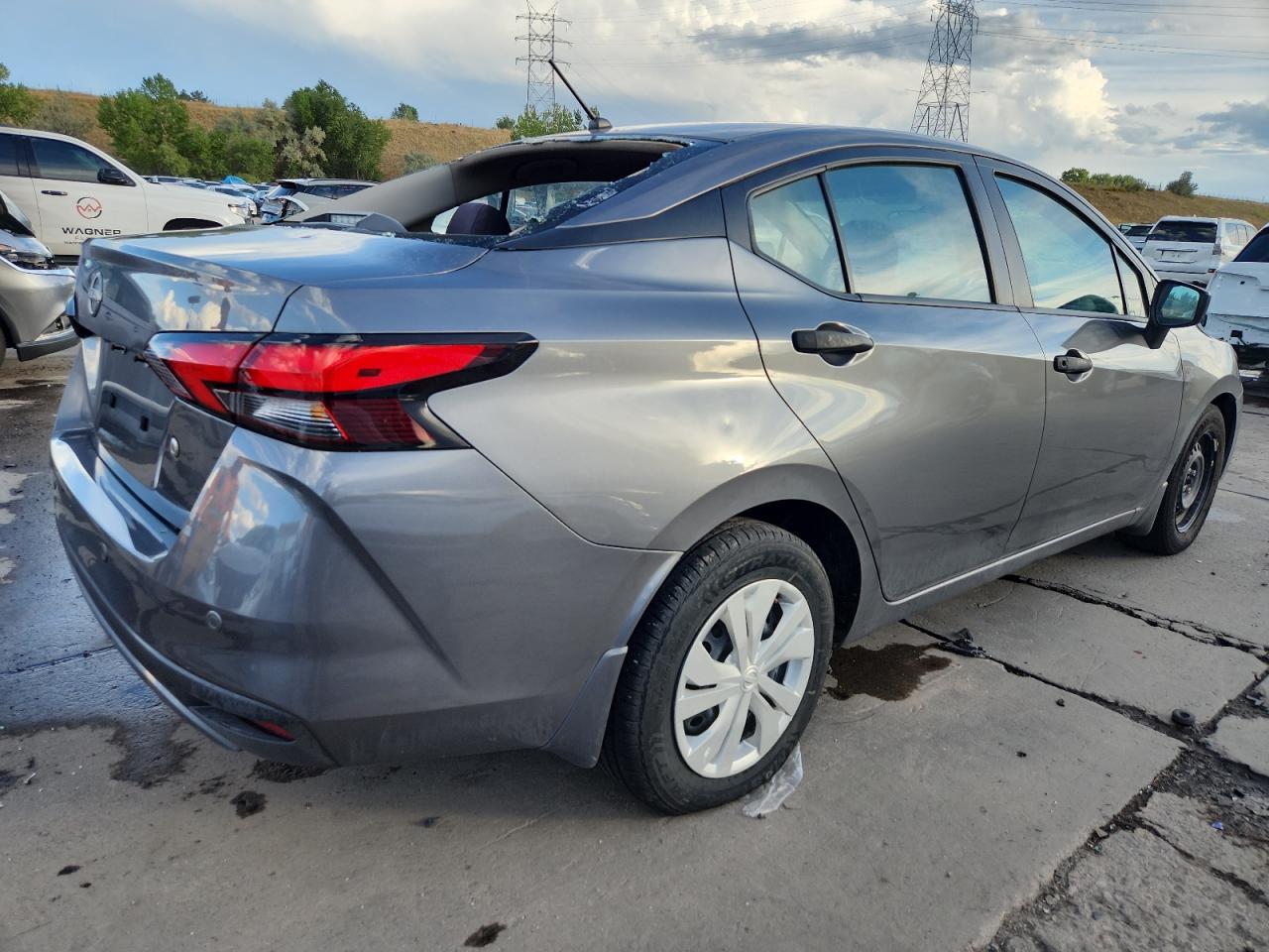 2023 Nissan Versa S - Фото 3