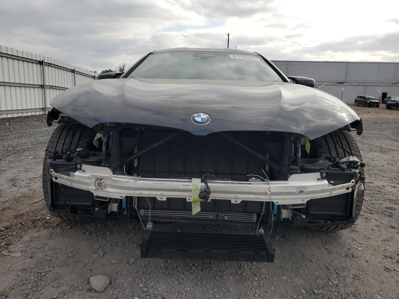 2022 BMW M8 - Фото 5