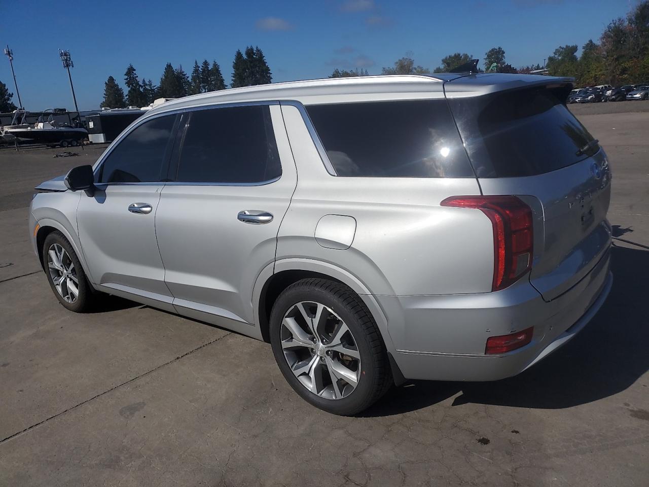 2022 Hyundai Palisade Limited - Image 2