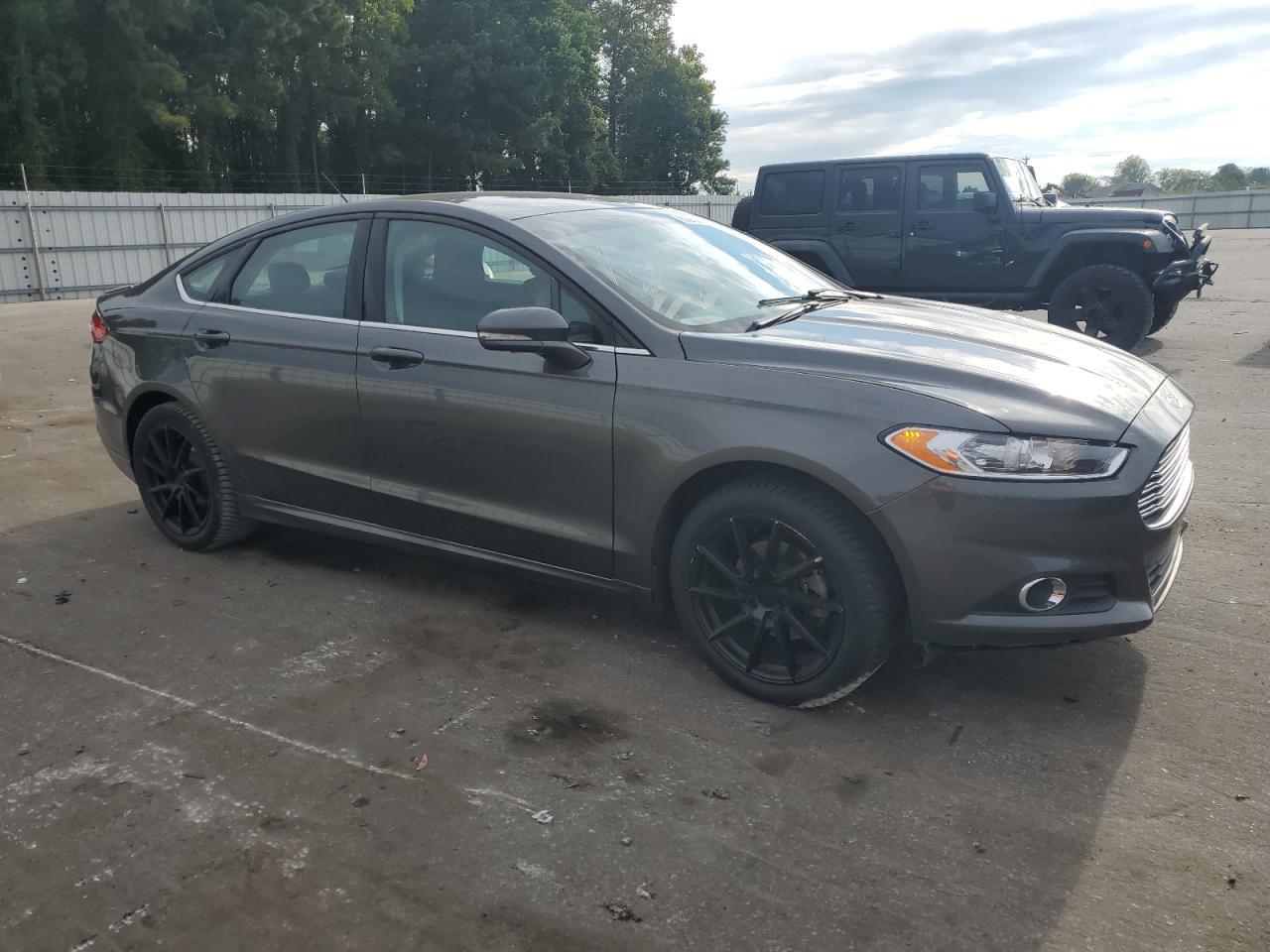 2016 Ford Fusion Se - Image 4