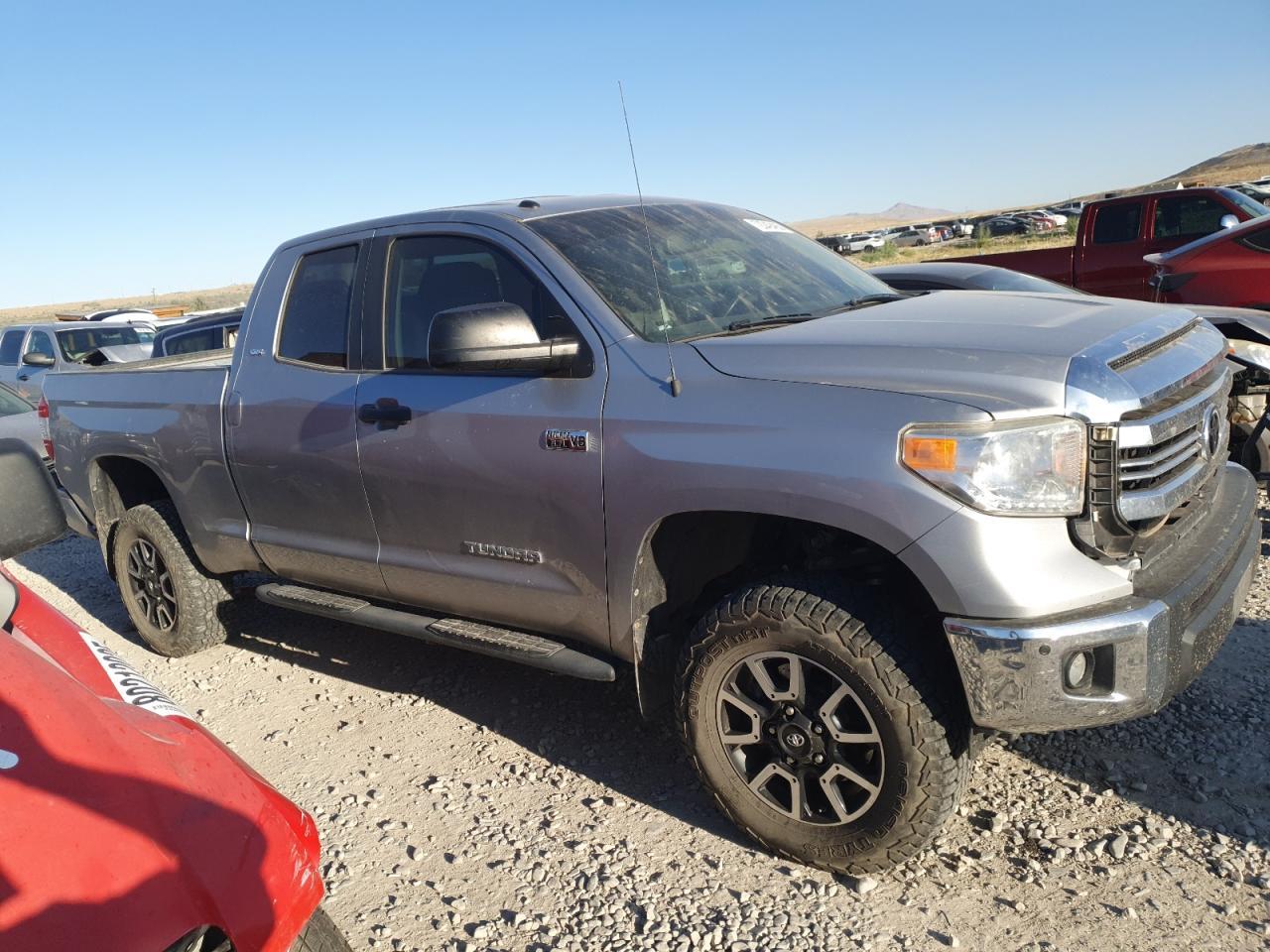 2017 Toyota Tundra Double Cab Sr - Image 4