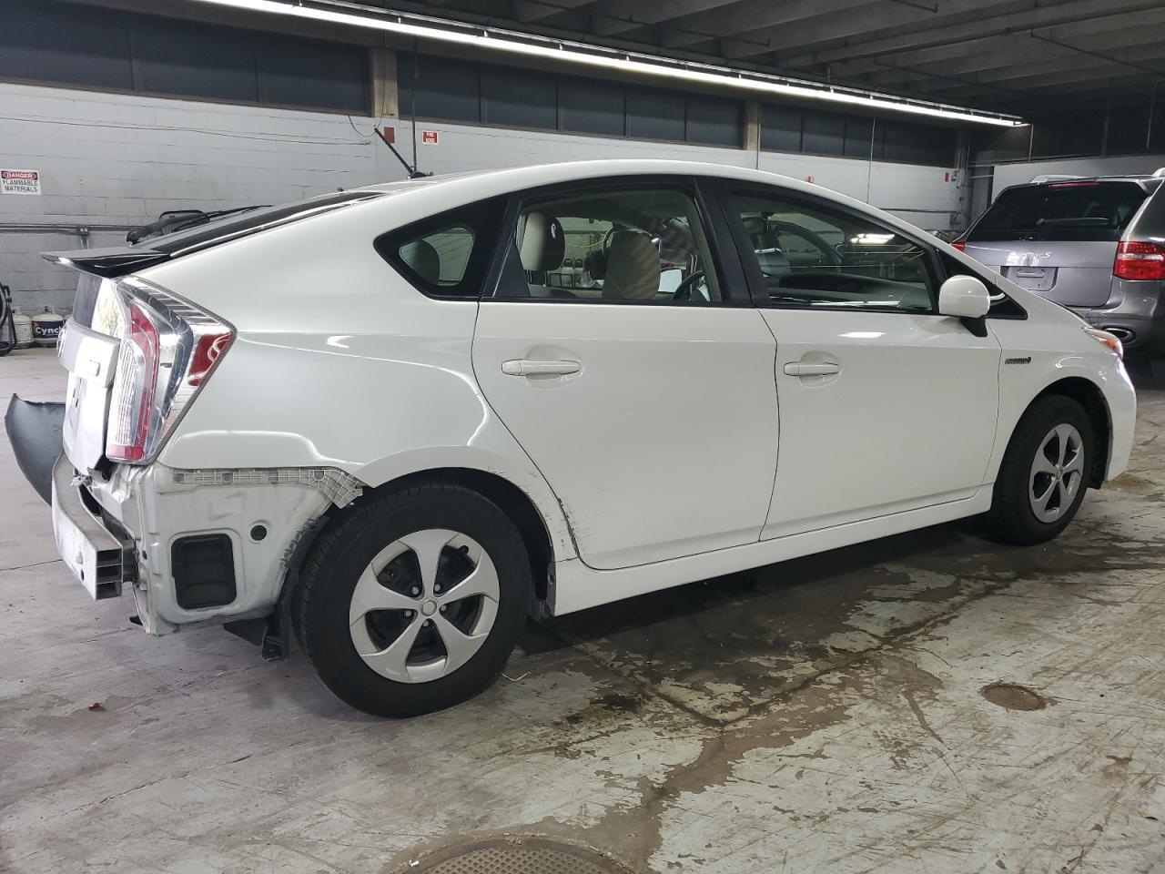 2015 Toyota Prius - Image 3