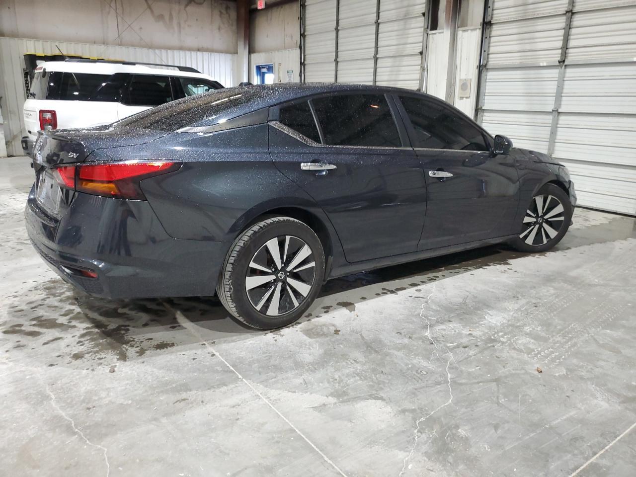 2022 Nissan Altima Sv - Фото 3