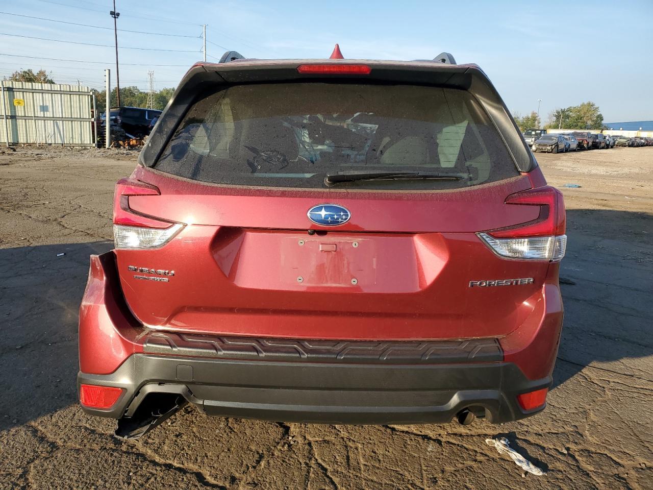 2023 Subaru Forester Premium - Image 6