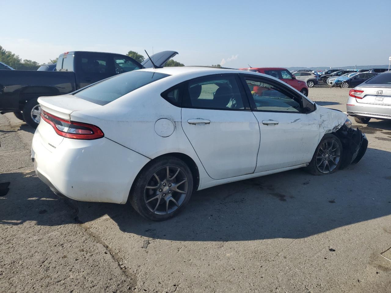 2013 Dodge Dart Sxt - Image 3
