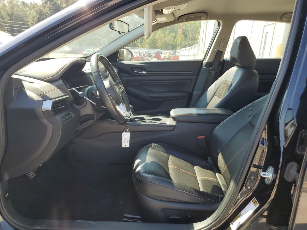 2022 Nissan Altima Sr - Image 7