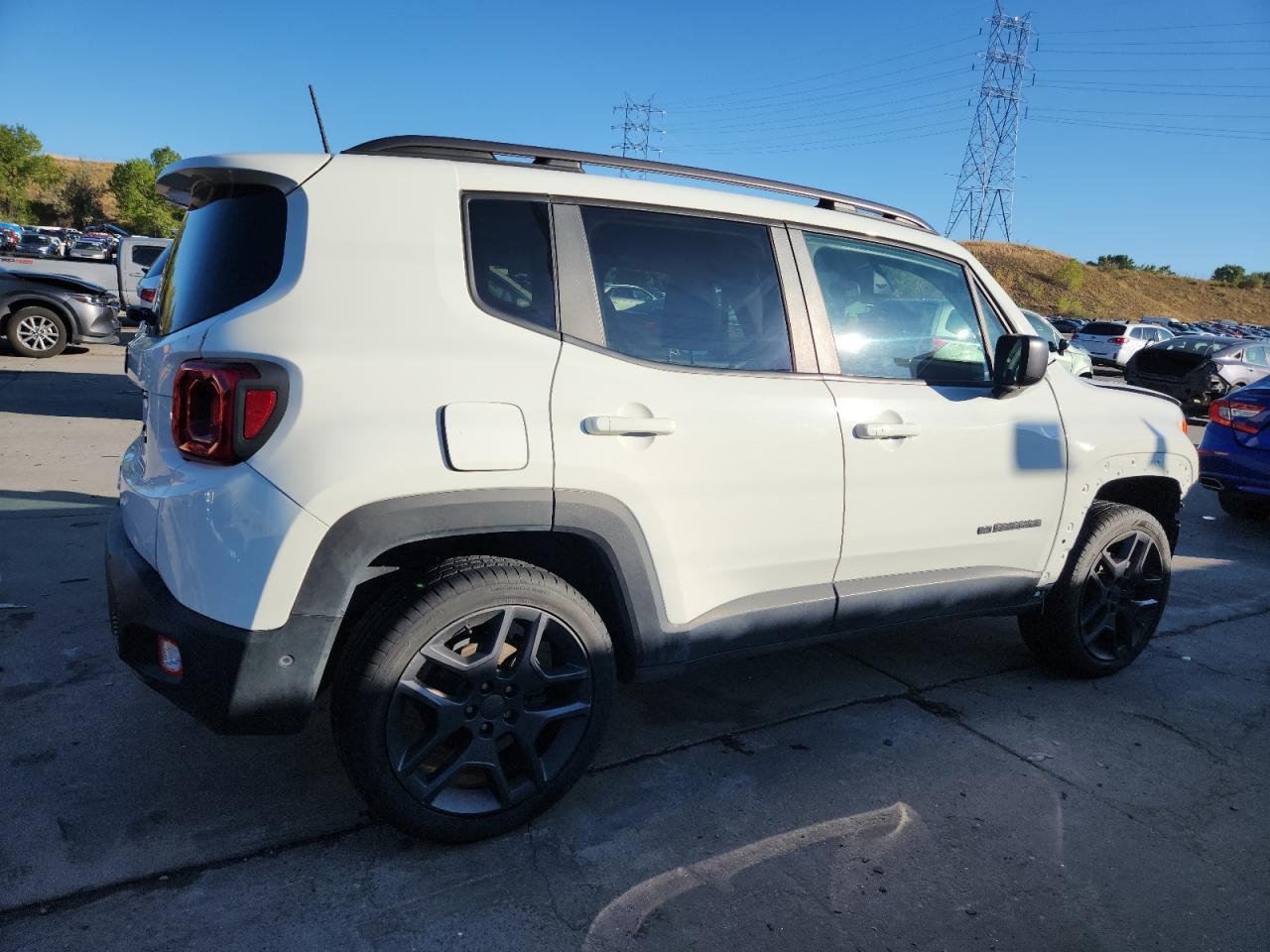 2021 Jeep Renegade Latitude - Фото 3